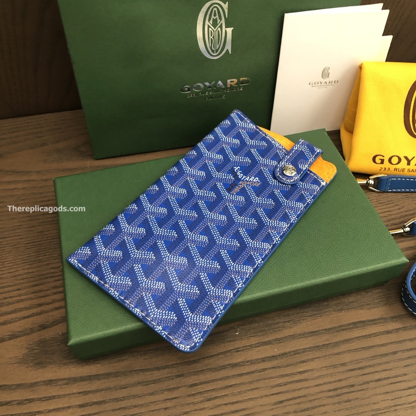 MONTMARTRE GM CASE IN BLUE