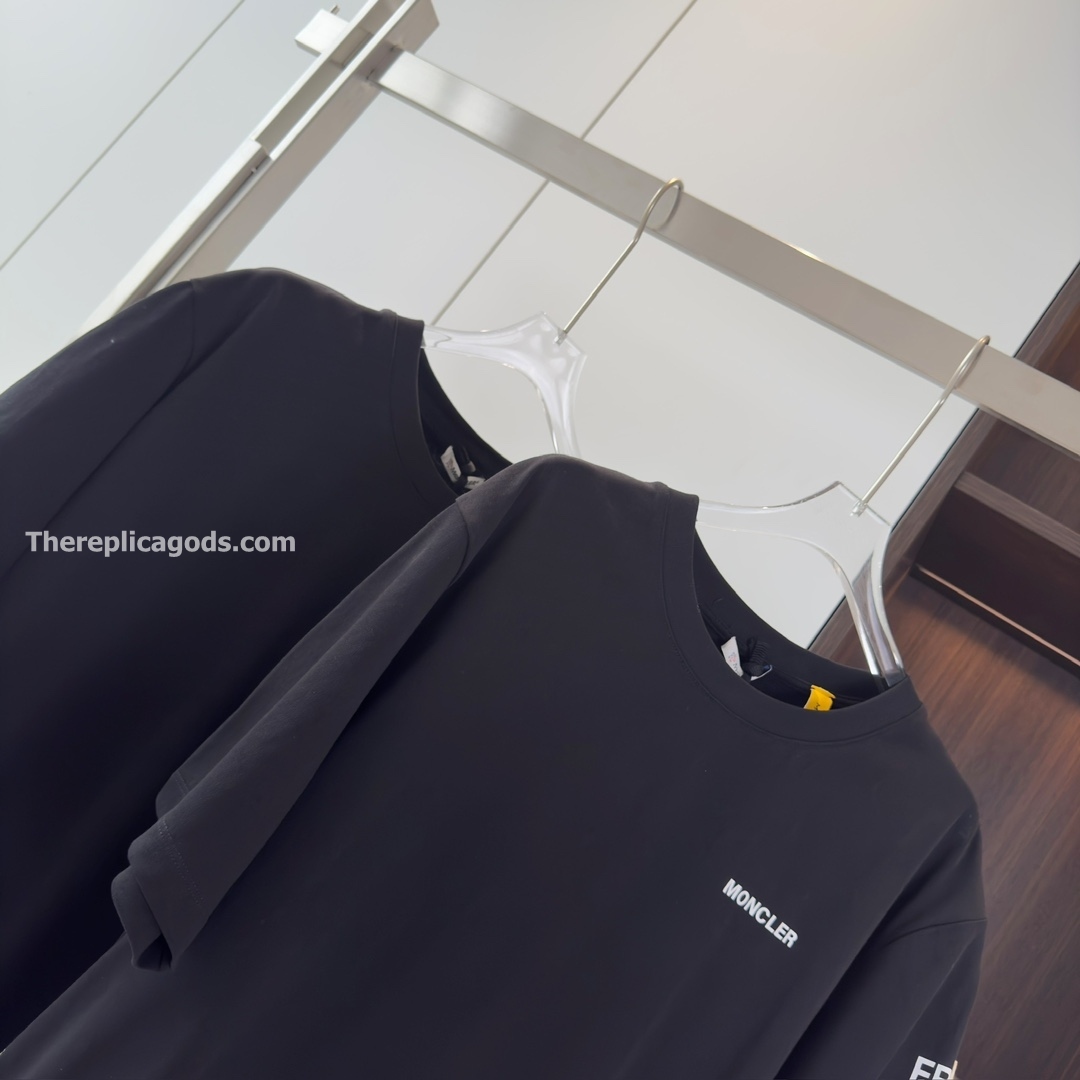 x FRGMT MAXI LOGO COTTON T-SHIRT IN BLACK - TP623