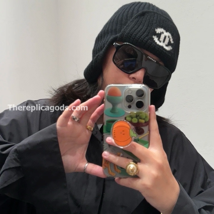 SHIELD SUNGLASSES IN GREY CH9158 - SG195