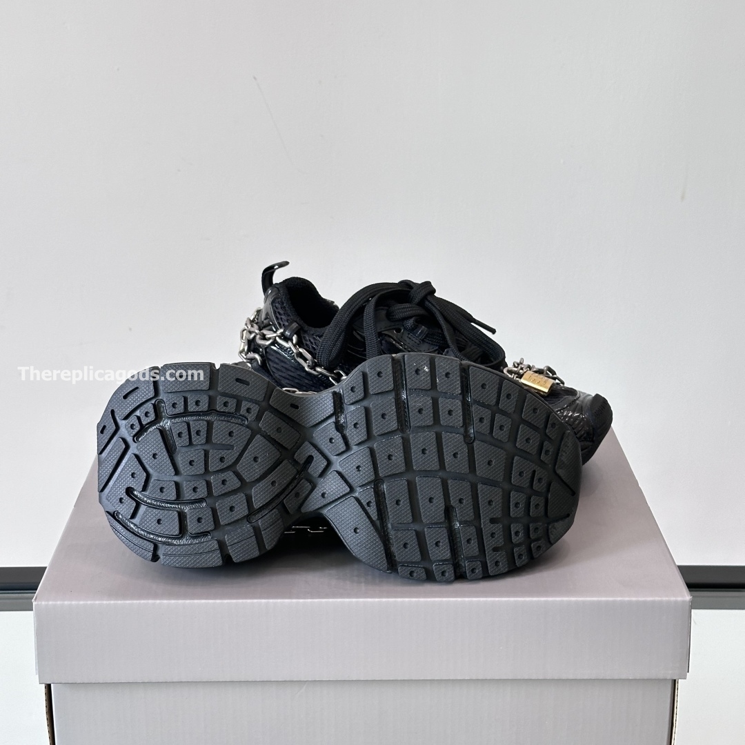 3XL CHAIN MESH SNEAKERS IN BLACK - BB274