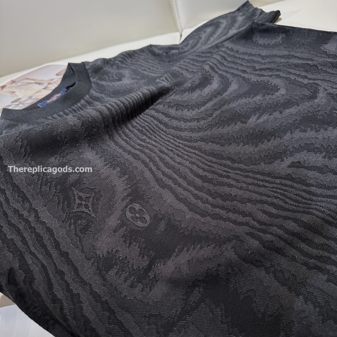 JERSEY JACQUARD T-SHIRT IN BLACK - TP661