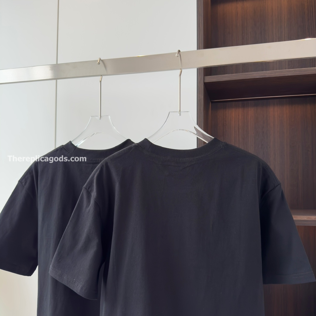 COTTON JERSEY T-SHIRT WITH EMBROIDERY IN BLACK - TP614