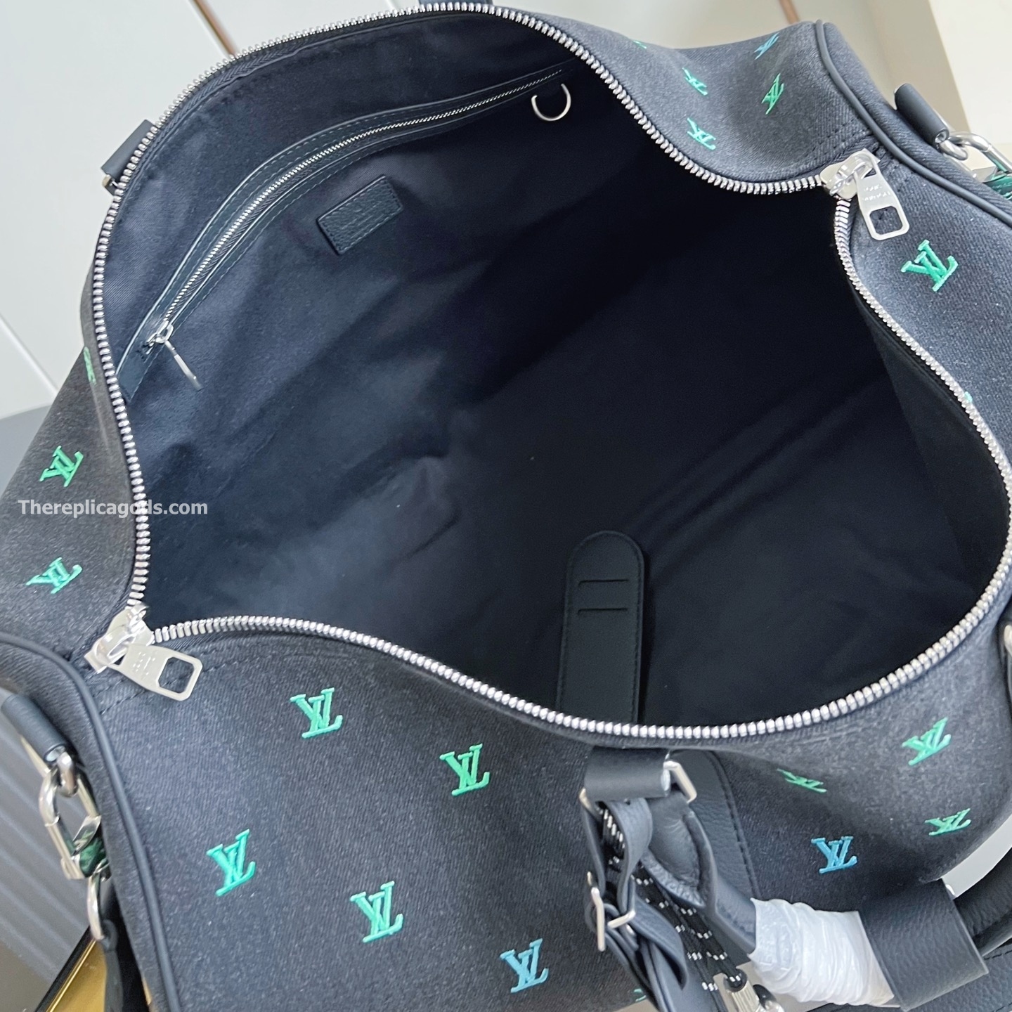 KEEPALL BANDOULIERE 50 BAG BLACK BLASON DENIM M13966