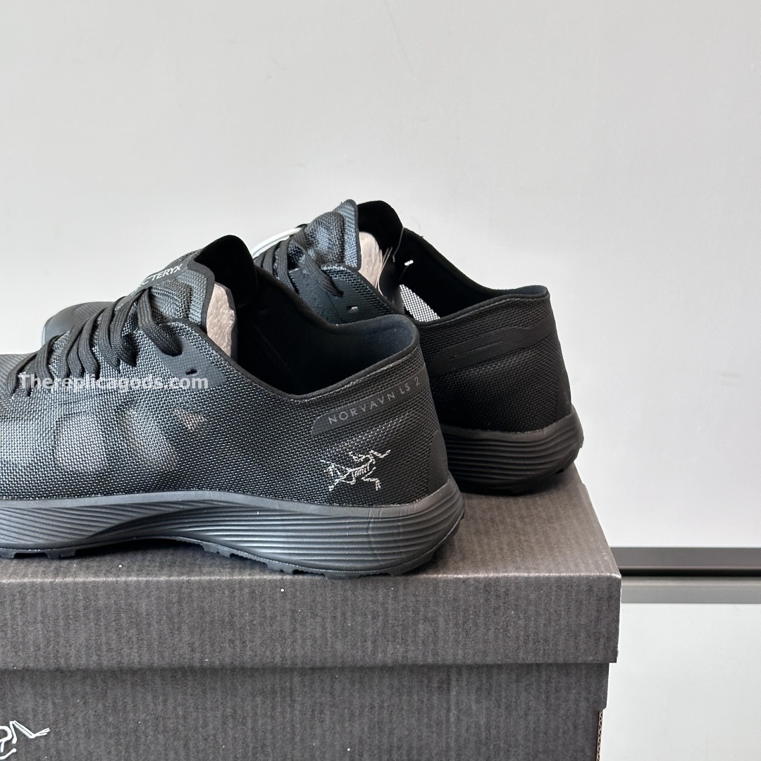NORVAN SL 2 SNEAKERS IN BLACK