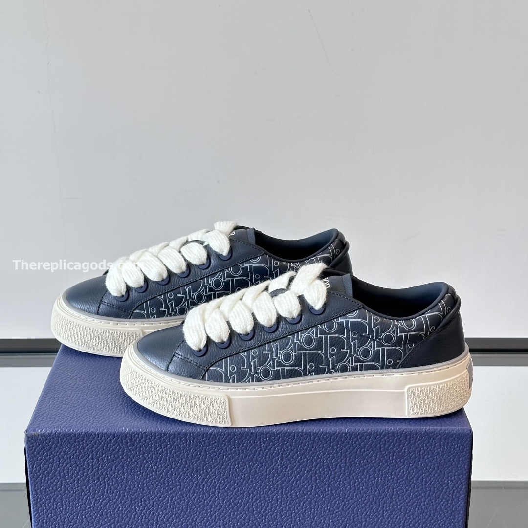 B33 SPIN SNEAKERS NAVY BLUE GRAINED CALFSKIN AND NAVY BLUE GRAVITY OUTLINE LEATHER - CD415