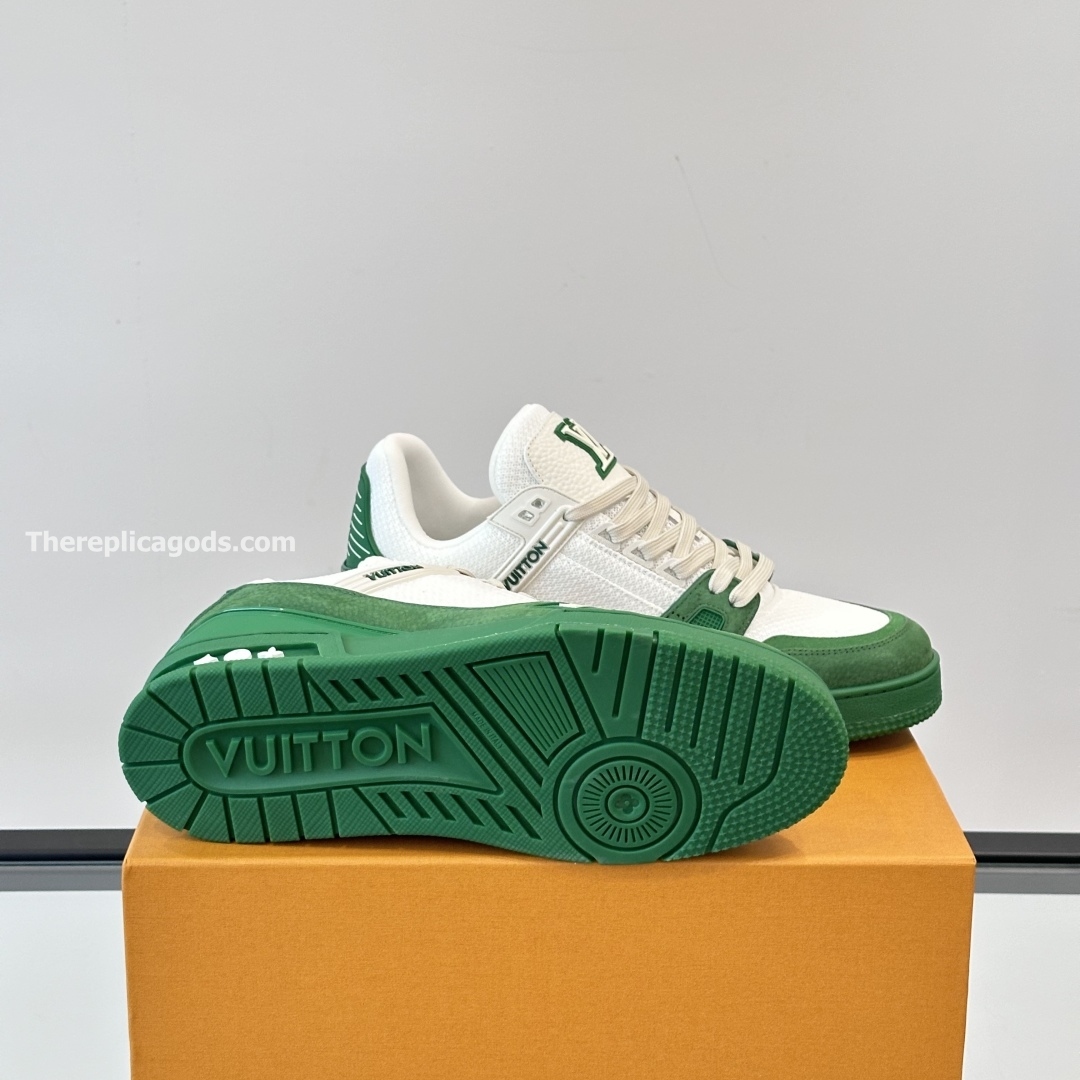 TRAINER SNEAKERS IN WHITE AND GREEN - LV947