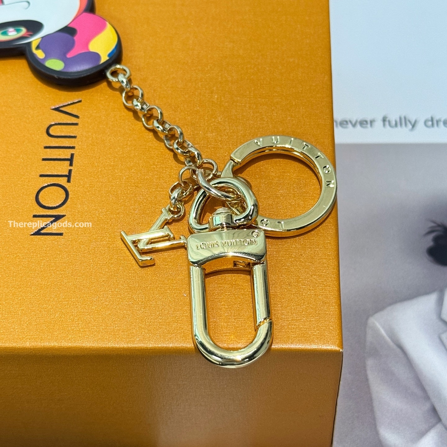 X TM SUPERFLAT PANDA KEY HOLDER M02467