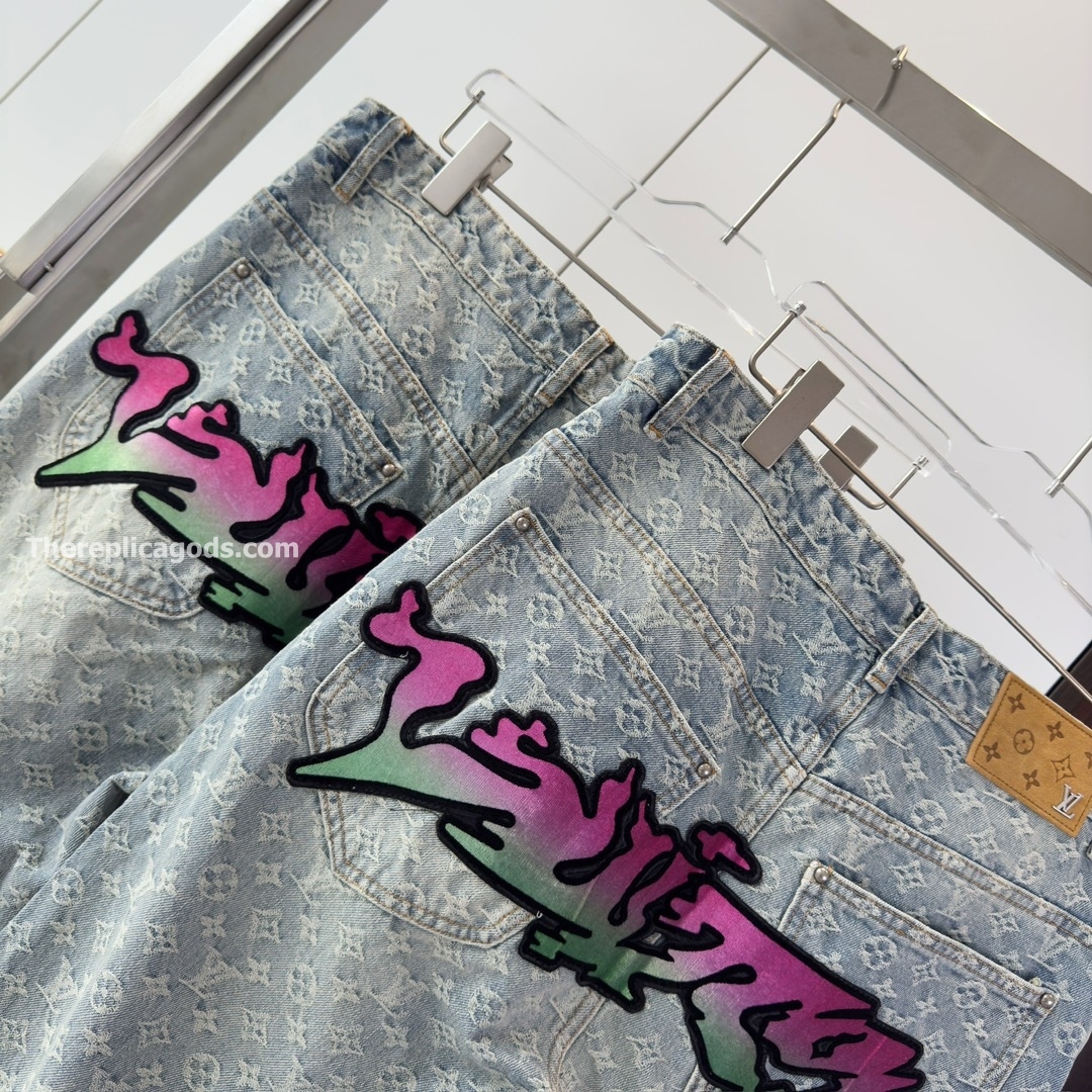 GRAFFITI PRINTED DENIM BAGGY PANTS - TP650