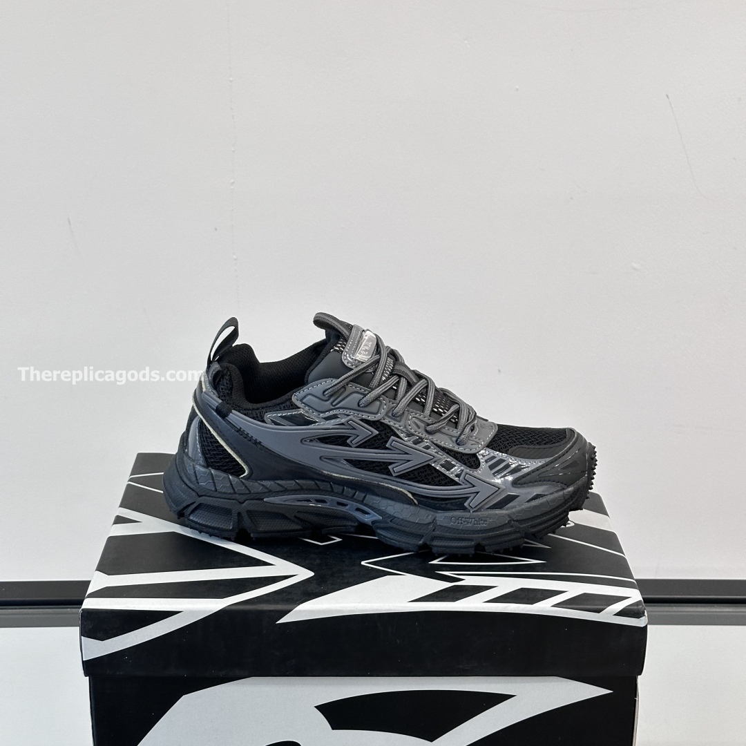 BE RIGHT BACK SNEAKERS IN BLACK - OW63