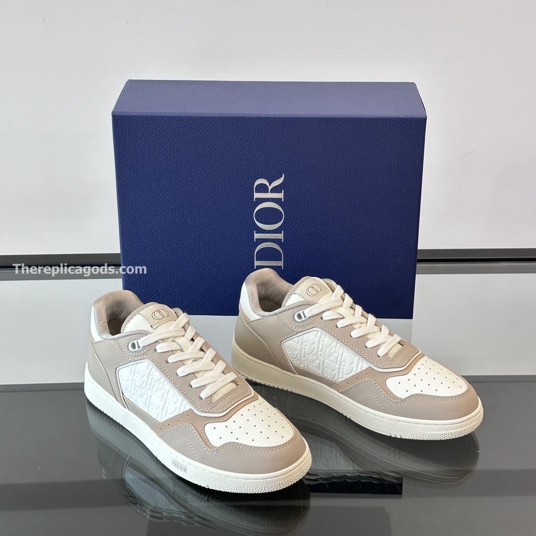 B27 UPTOWN LOW-TOP SNEAKERS BEIGE AND WHITE GRAINED CALFSKIN WITH WHITE GRAVITY LEATHER - CD412