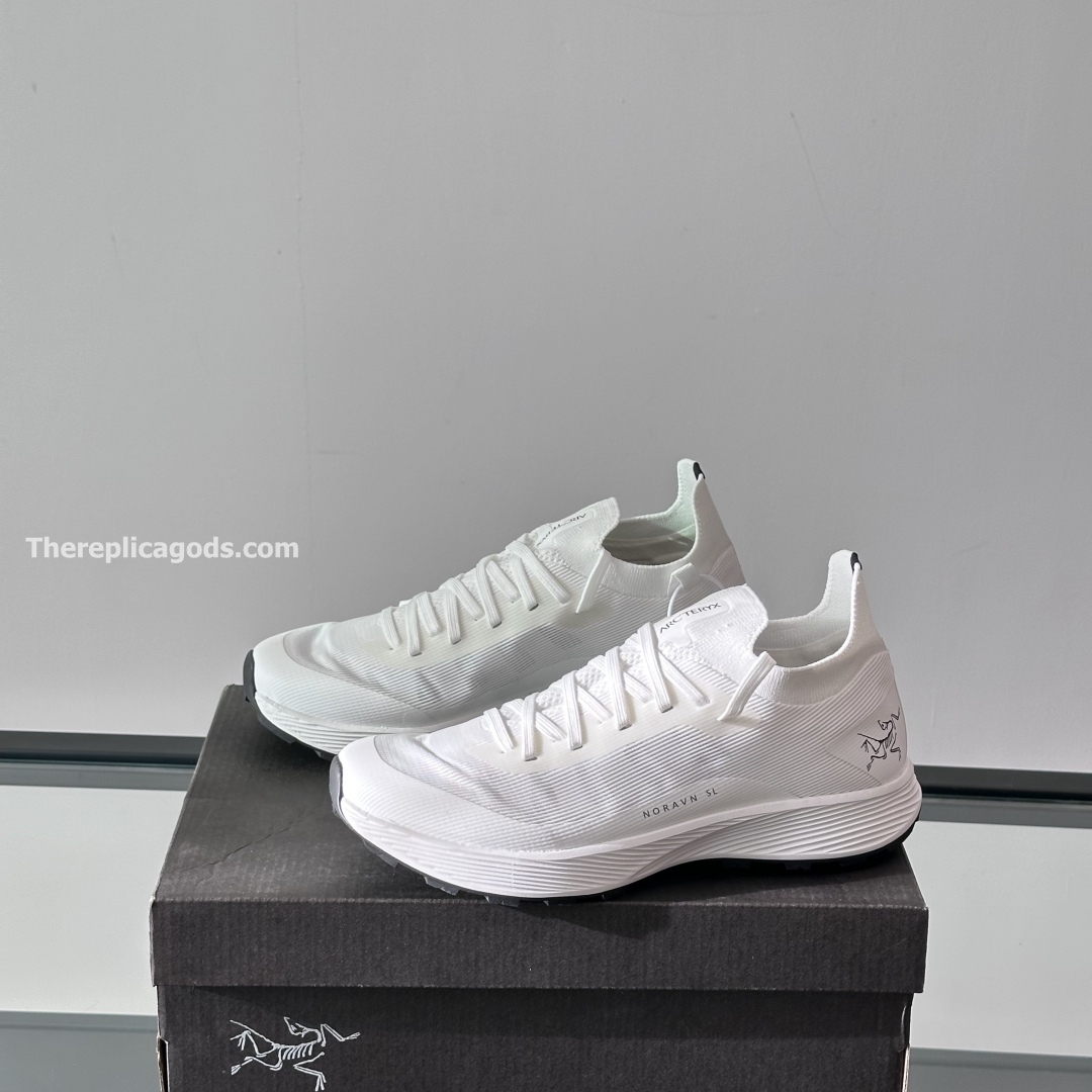 NORVAN SL 3 SNEAKERS IN WHITE
