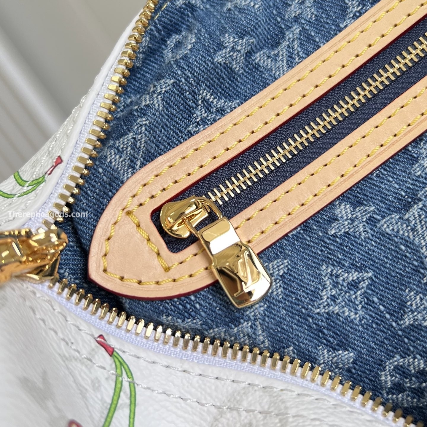 x TAKASHI MURAKAMI SPEEDY SOFT BANDOULIERE 30 WHITE MONOGRAM CANVAS M14238