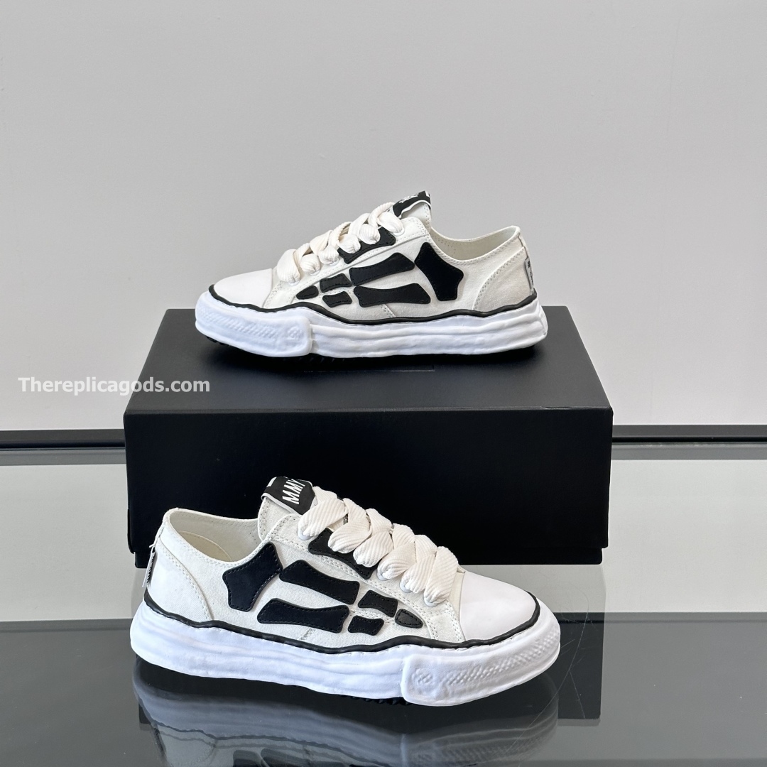 x MMY BONES SNEAKERS IN WHITE - RI84