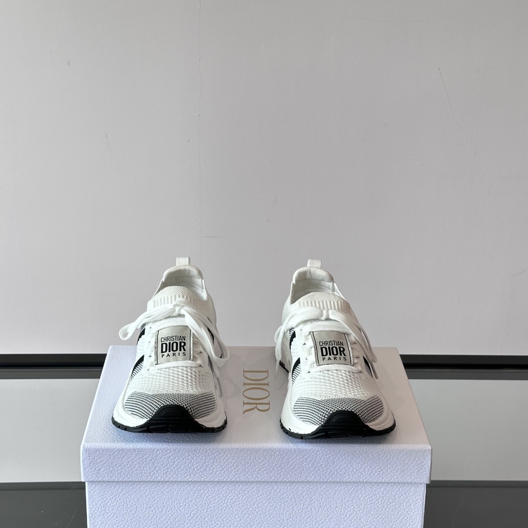 RUN'N'DI0R SNEAKERS WHITE AND BLACK TECHNICAL MESH - CD404