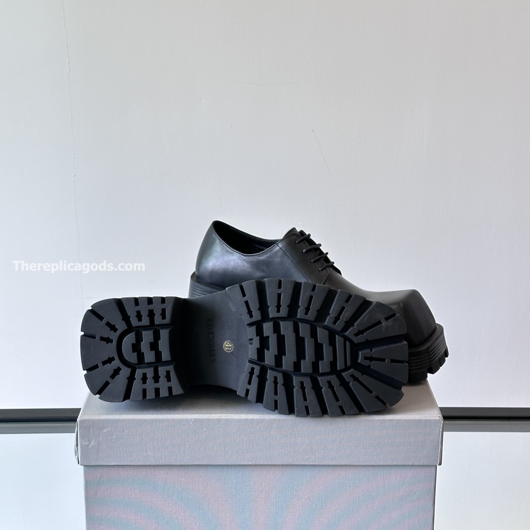 TROOPER DERBY SHOES IN BLACK - BB273
