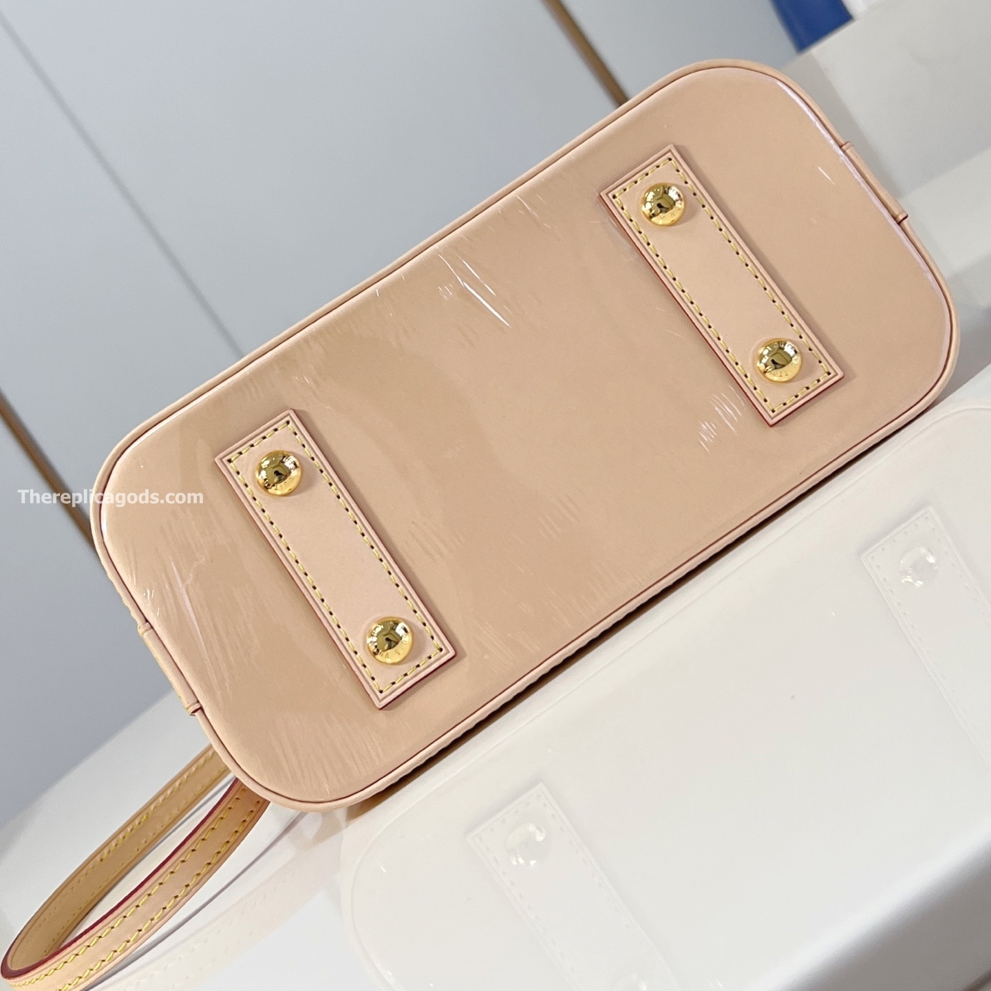 x TM ALMA BB BAG MONOGRAM CHERRY CANVAS M14234