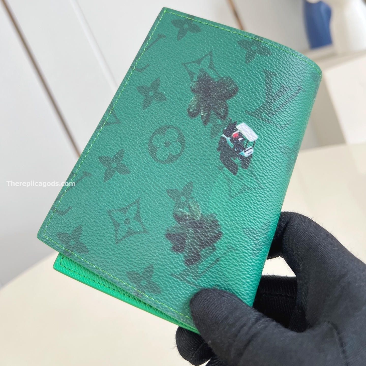 PASSPORT COVER GOLF GREEN MONOGRAM CANVAS M14875