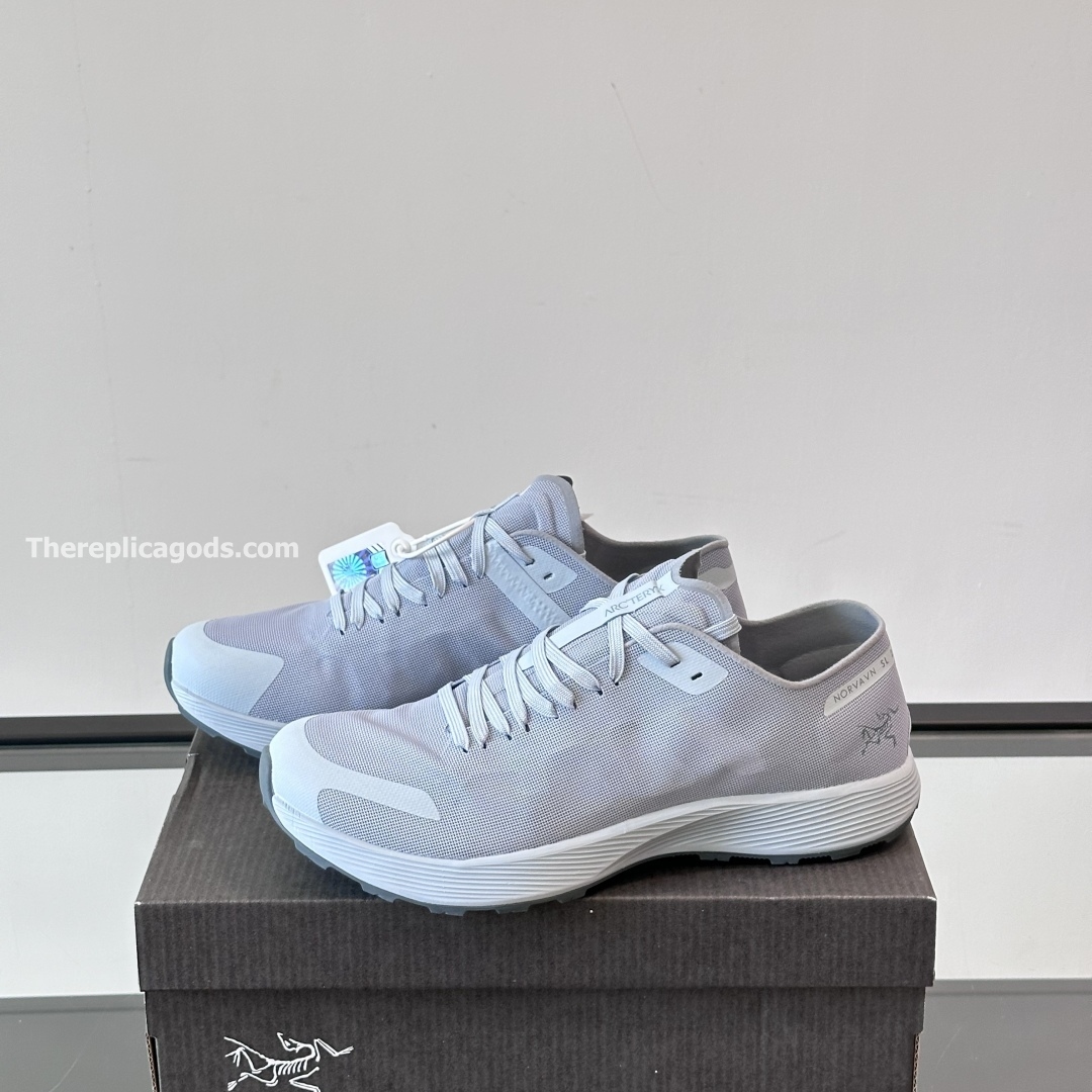 NORVAN SL 2 SNEAKERS IN LIGHT BLUE