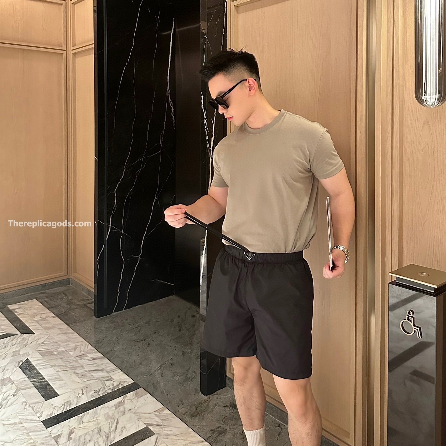 NYLON SHORTS IN BLACK - TP645