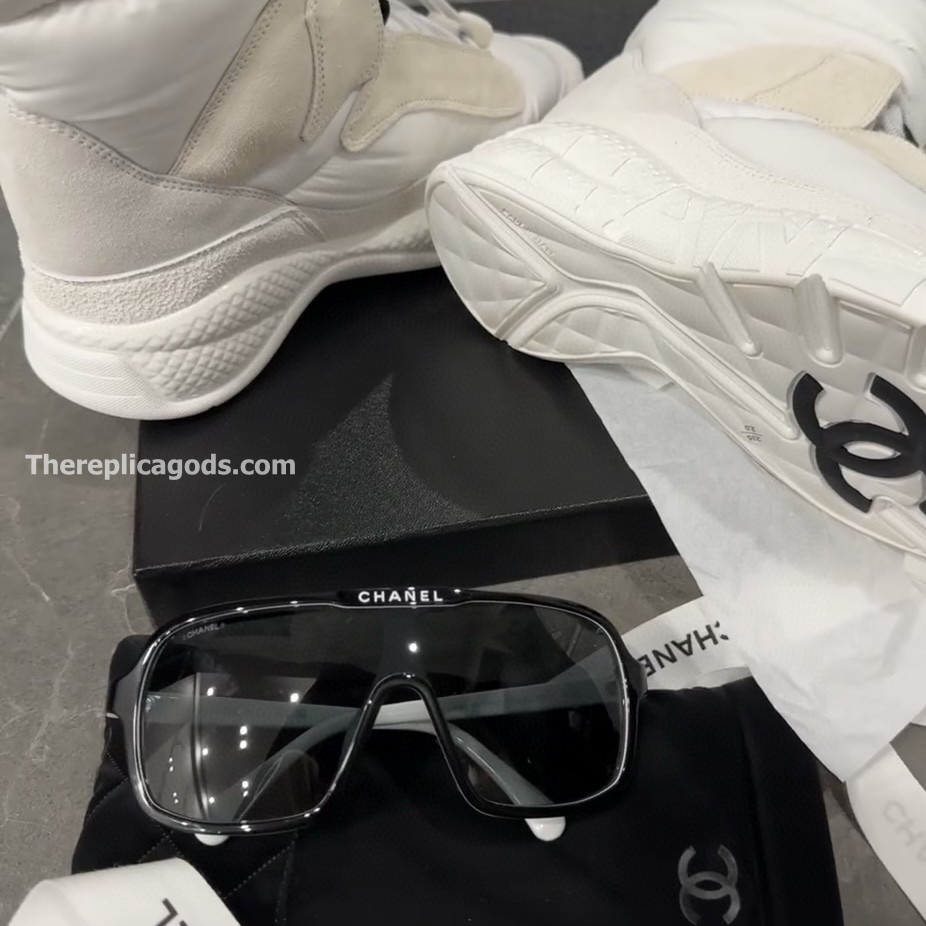 SHIELD SUNGLASSES IN GREY CH9158 - SG195
