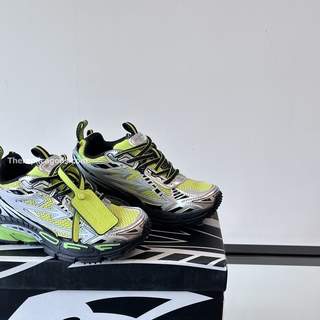 BE RIGHT BACK SNEAKERS IN GREEN - OW55
