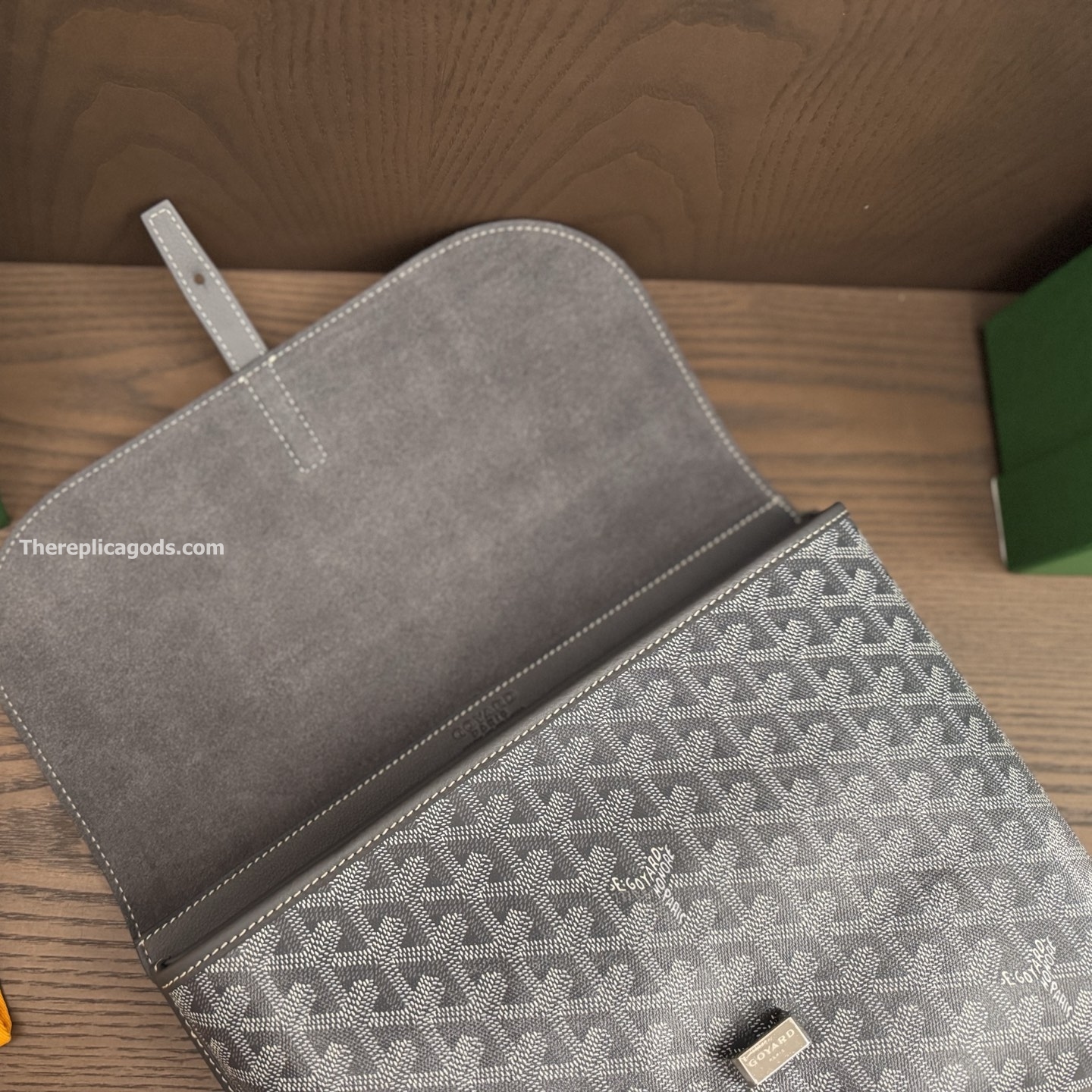 COURSIER MESSENGER BAG IN GREY