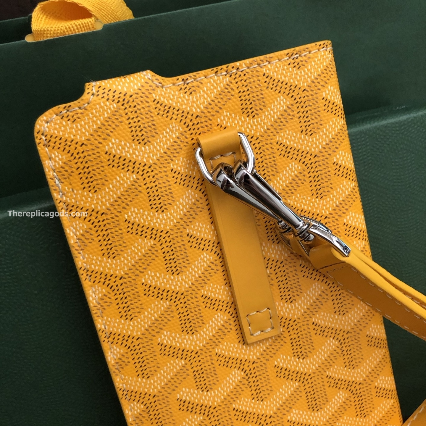 MONTMARTRE GM CASE IN YELLOW