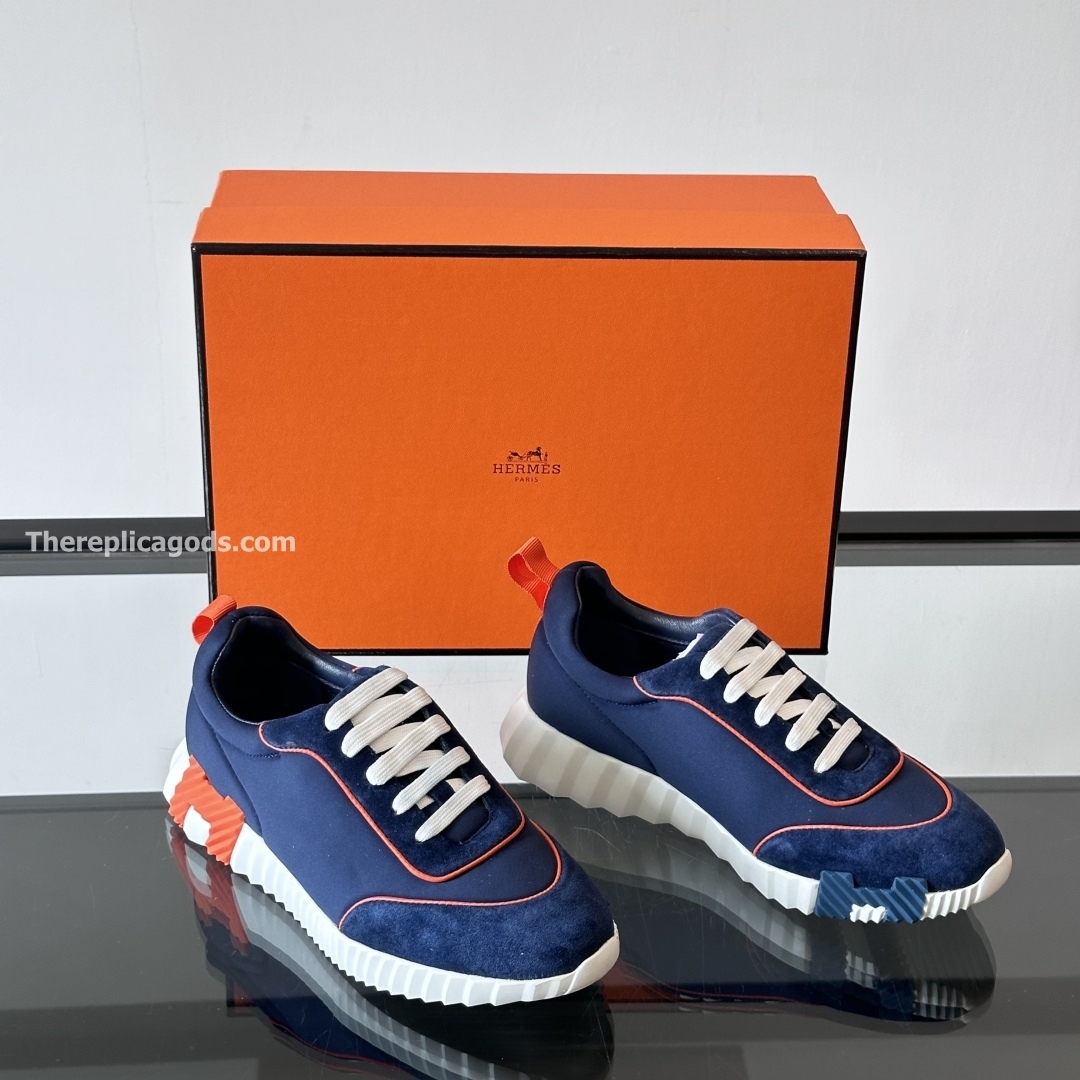 BOUNCING SNEAKERS IN BLUE - H262