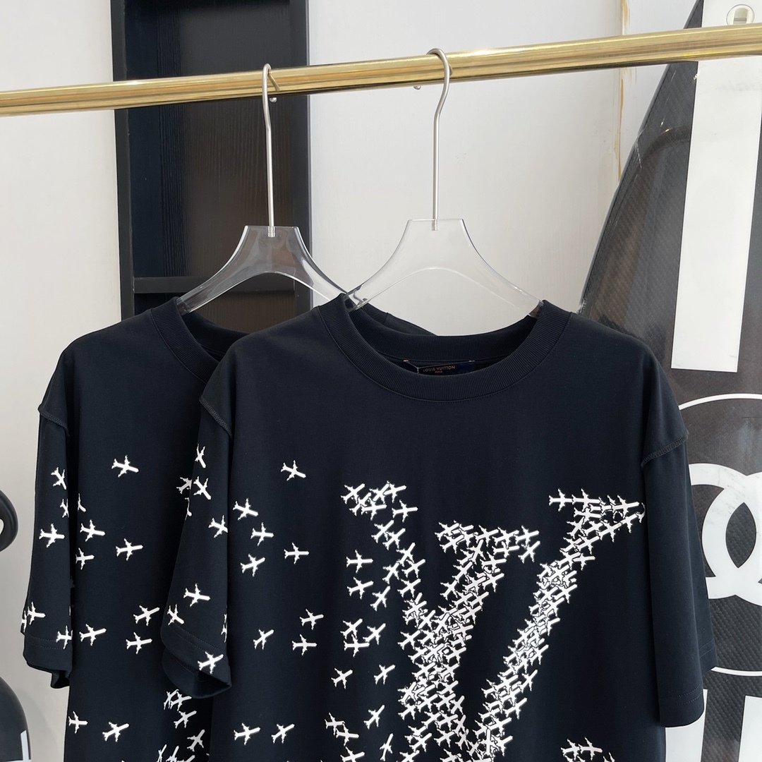 AIRPLANE PRINTED T-SHIRT IN BLACK - TP584