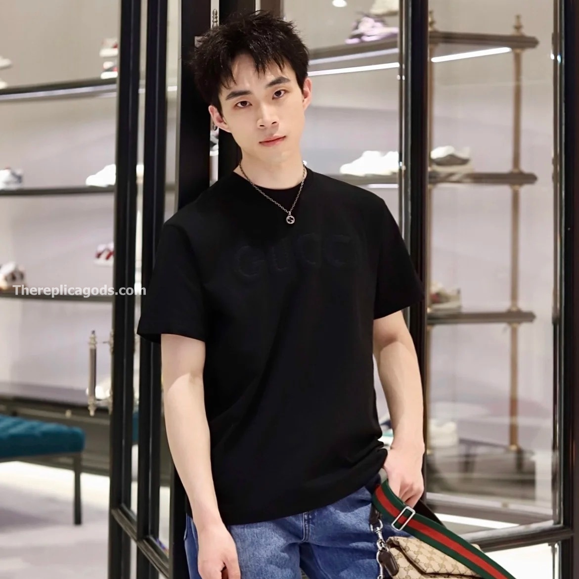 COTTON JERSEY T-SHIRT WITH EMBROIDERY IN BLACK - TP614