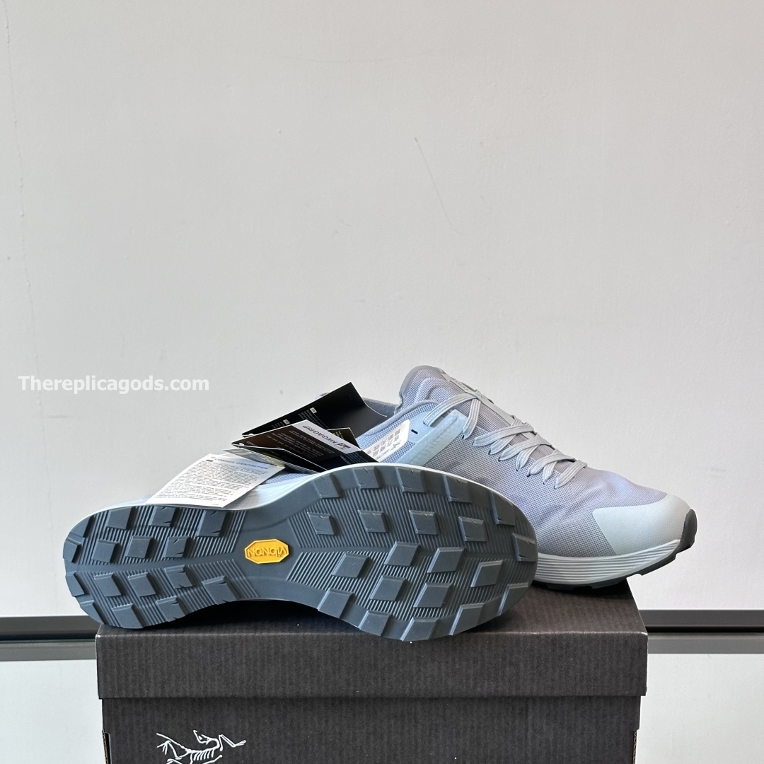 NORVAN SL 2 SNEAKERS IN LIGHT BLUE