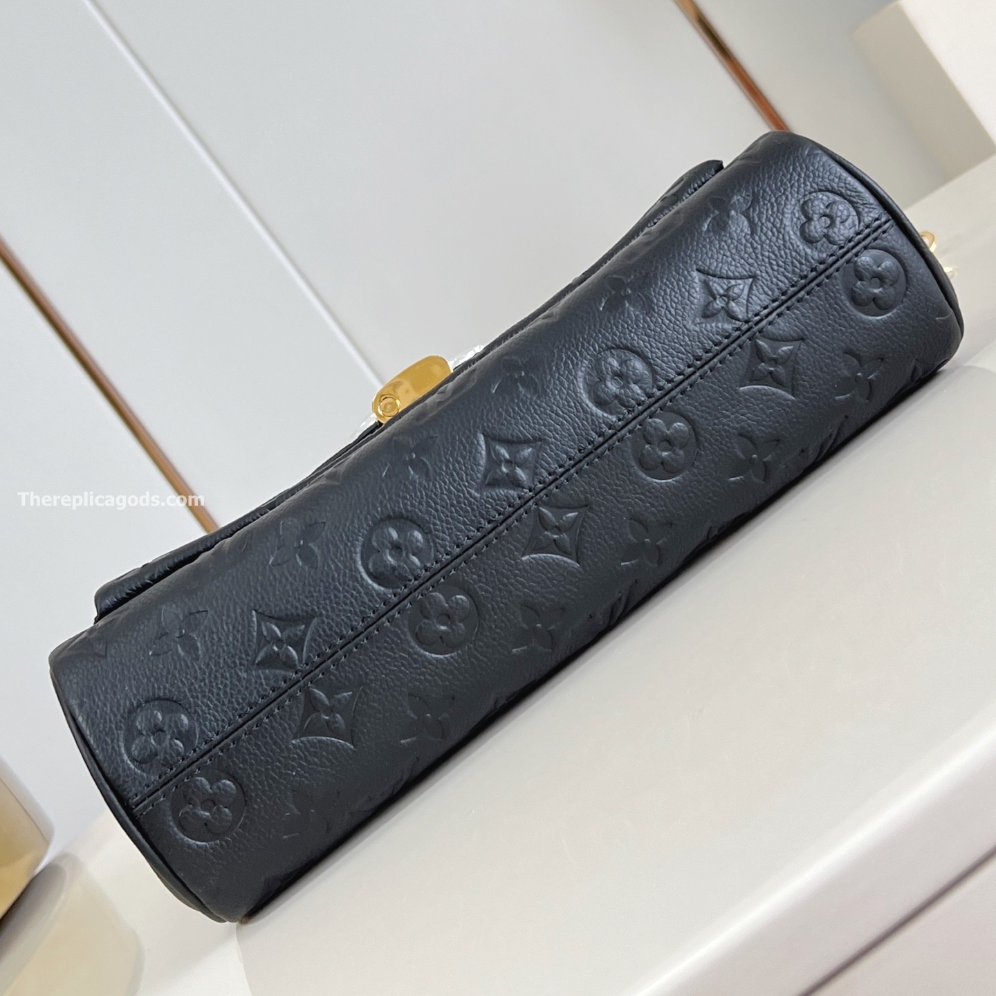 ANYTIME FLAP BAG BLACK COWHIDE LEATHER M14604