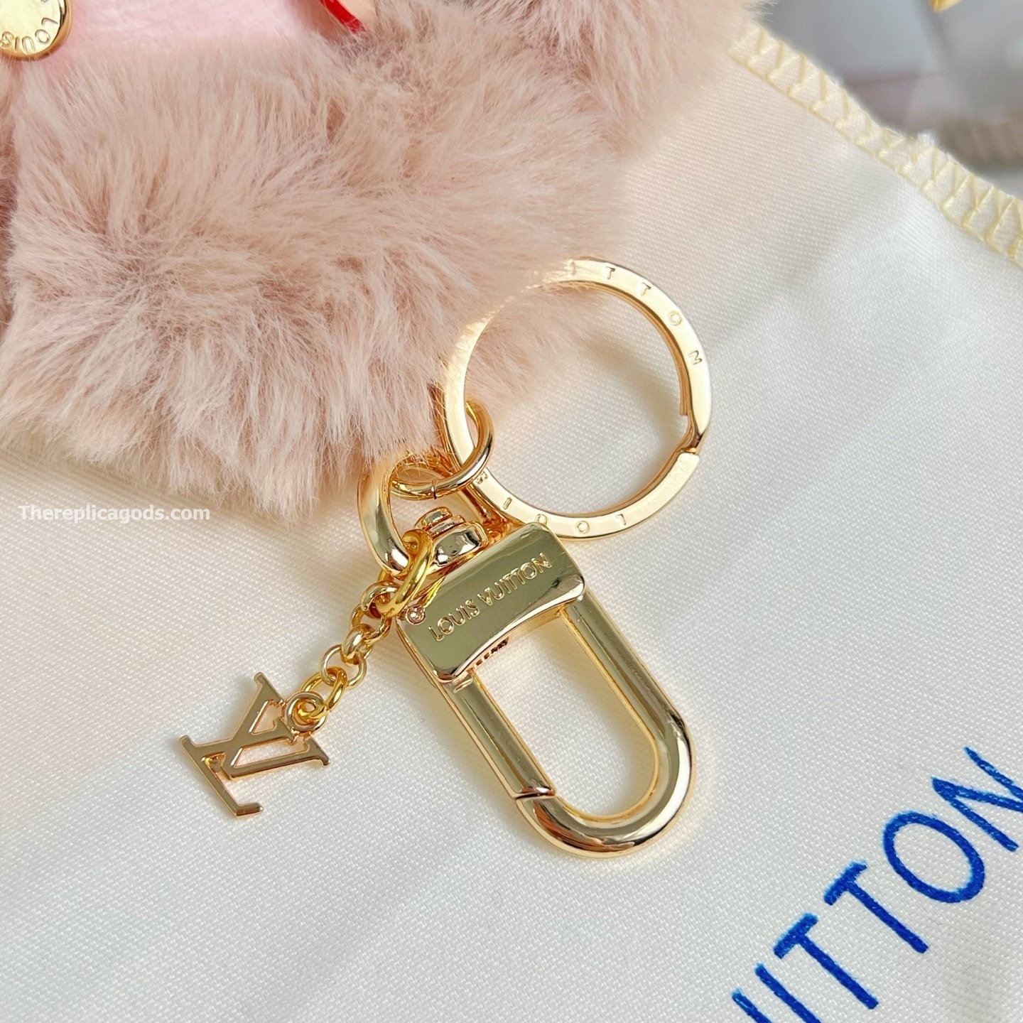MY VIVIENNE BAG CHARM IN GREY AND WHITE M02324