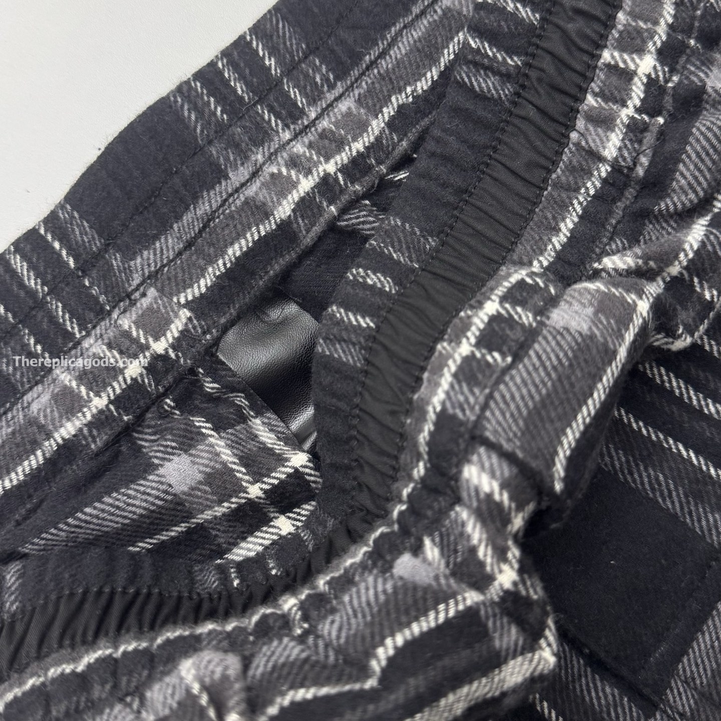 AFTER SCHOOL CROSS PATCH FLANNEL PANTS, photo 6