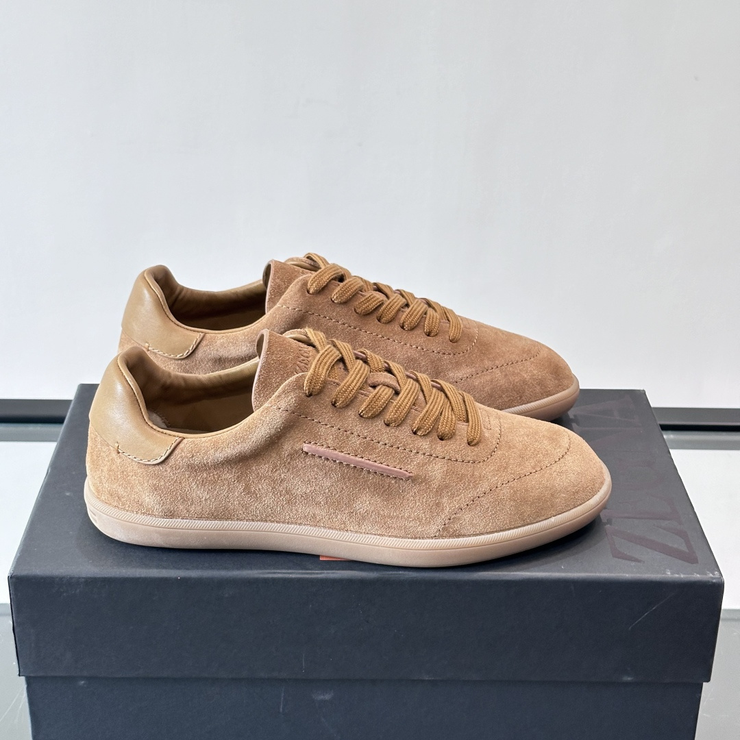 232 SUEDE SNEAKERS IN BEIGE, photo 2