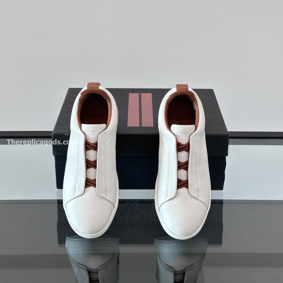 WHITE AND BROWN LEATHER TRIPLE STITCH SNEAKERS
