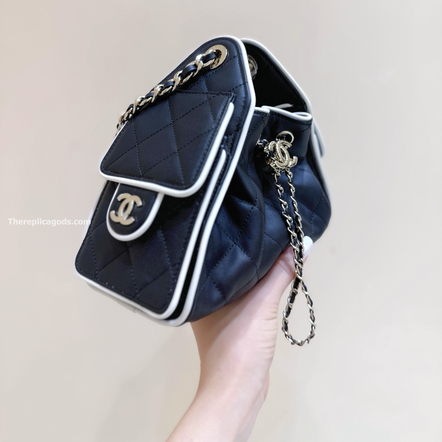 25 MINI HANDBAG BLACK CALFSKIN LEATHER