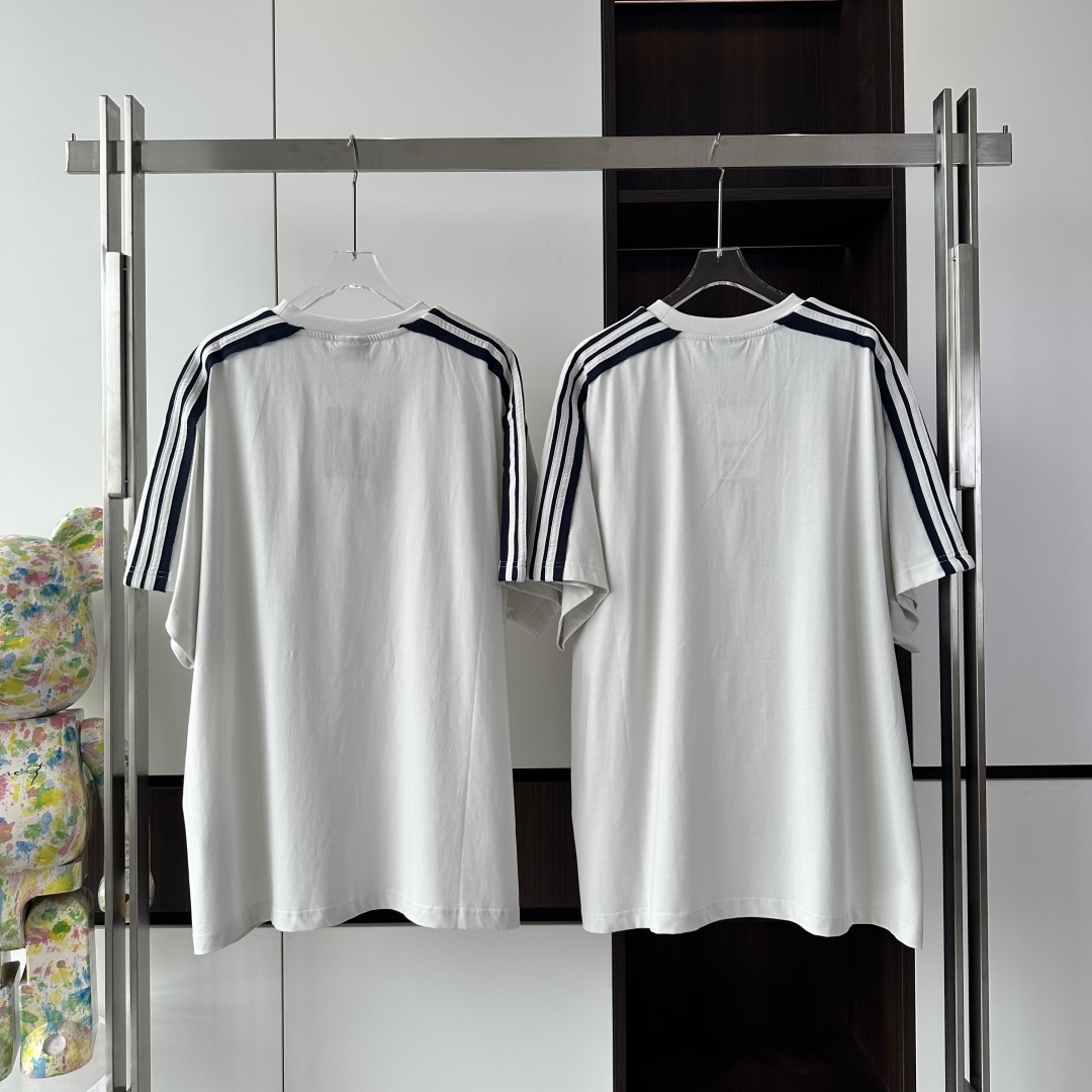 UNITY SPORTS ICON OVERSIZED T-SHIRT IN FADED WHITE - TP596