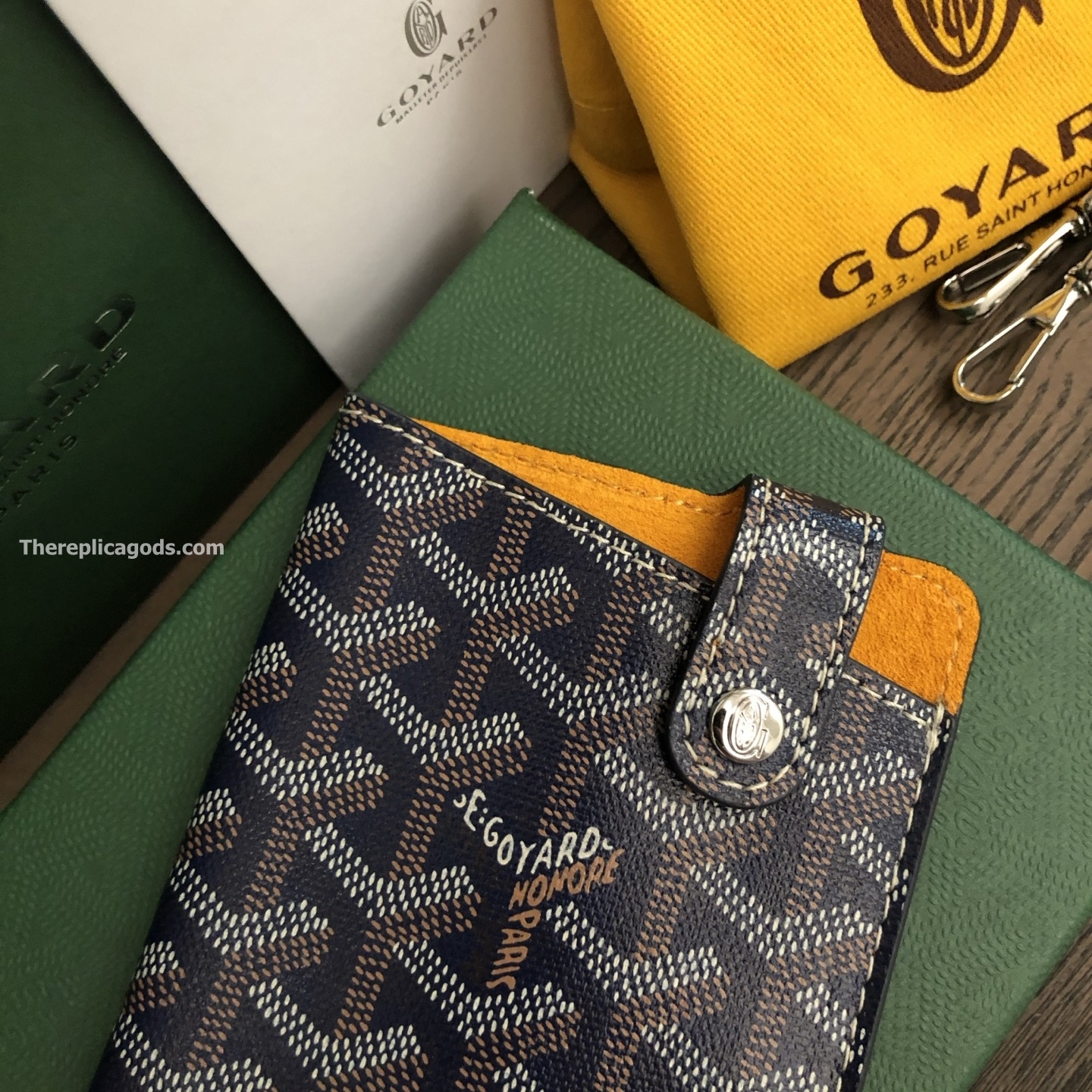 MONTMARTRE GM CASE IN NAVY BLUE