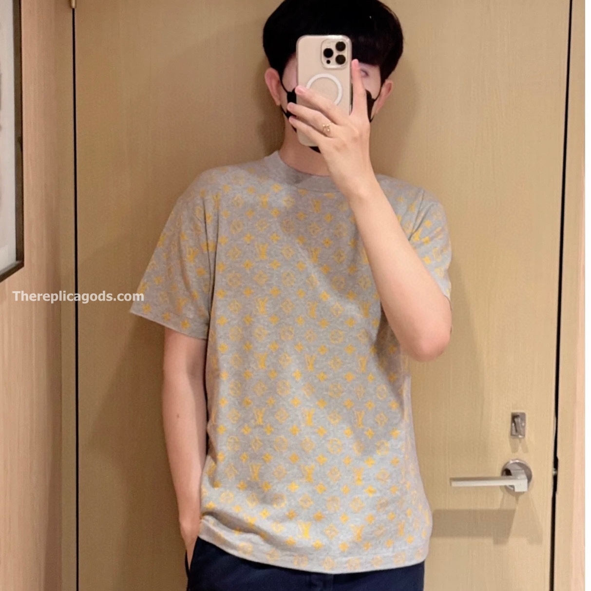 MONOGRAM SHORT-SLEEVED CREWNECK MONOGRAM JACQUARD - TP664