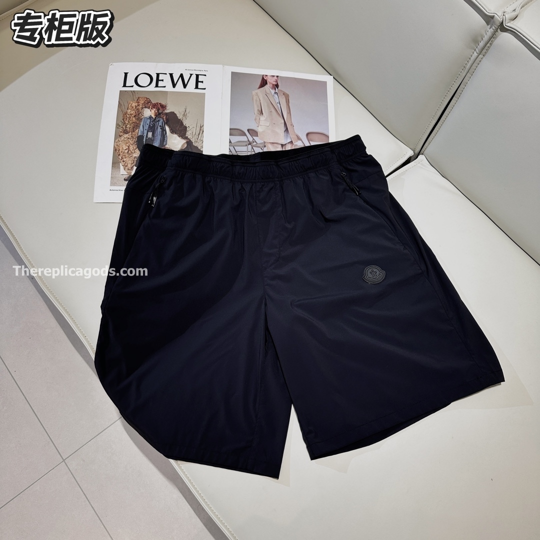 LOGO SHORTS IN BLACK - TP630