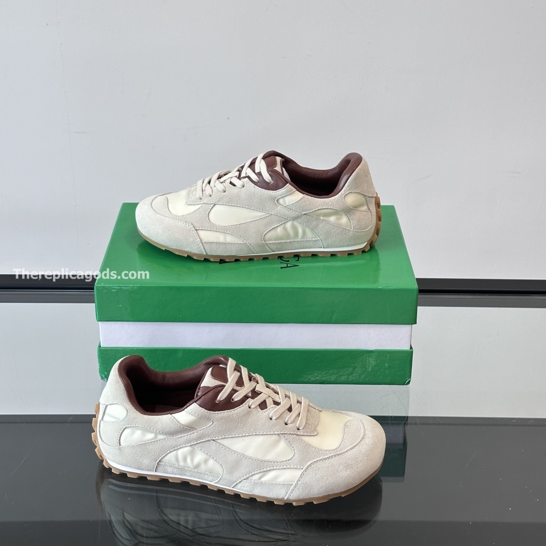 ORBIT FLASH SNEAKERS IN WHITE - BV24