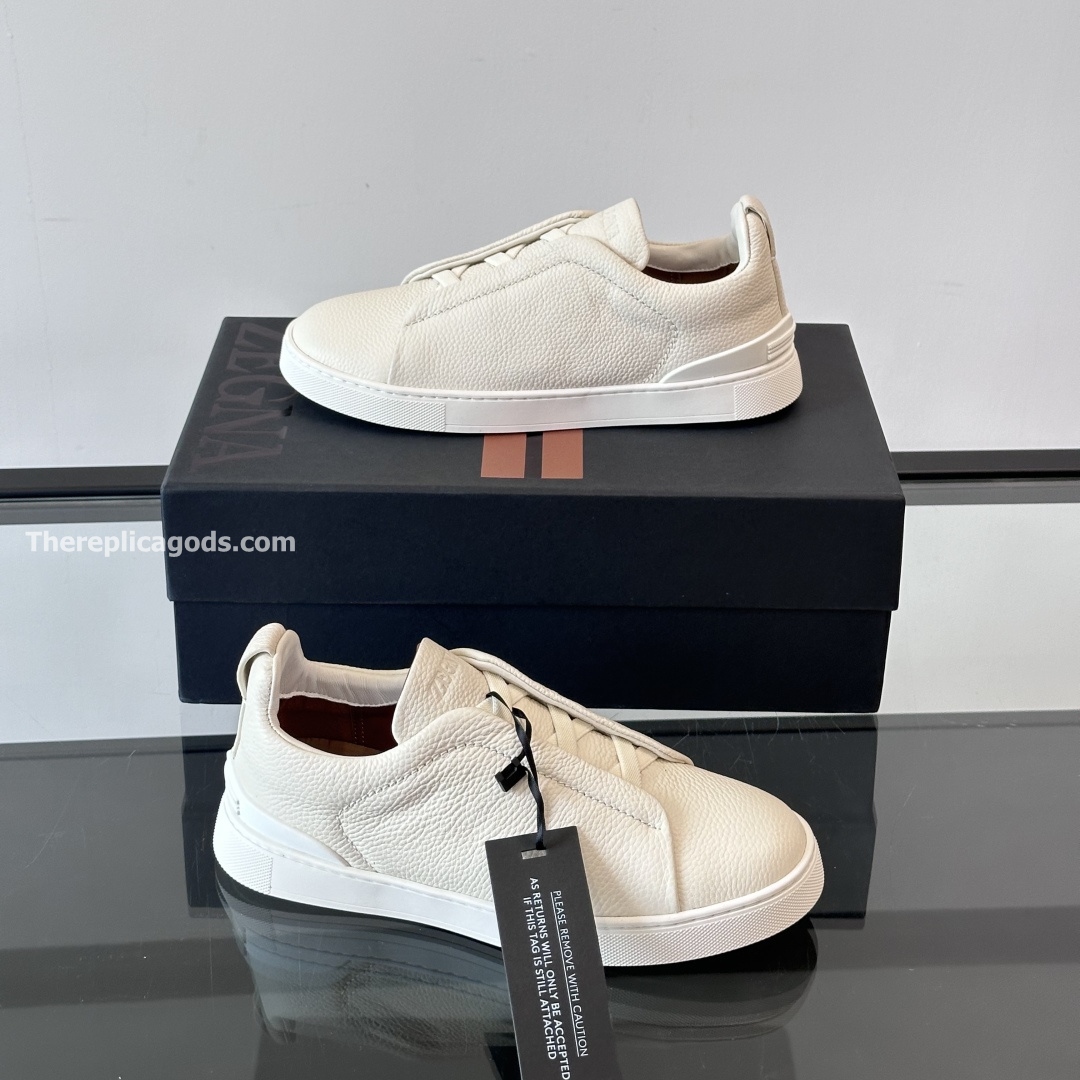 TRIPLE WHITE LEATHER TRIPLE STITCH SNEAKERS