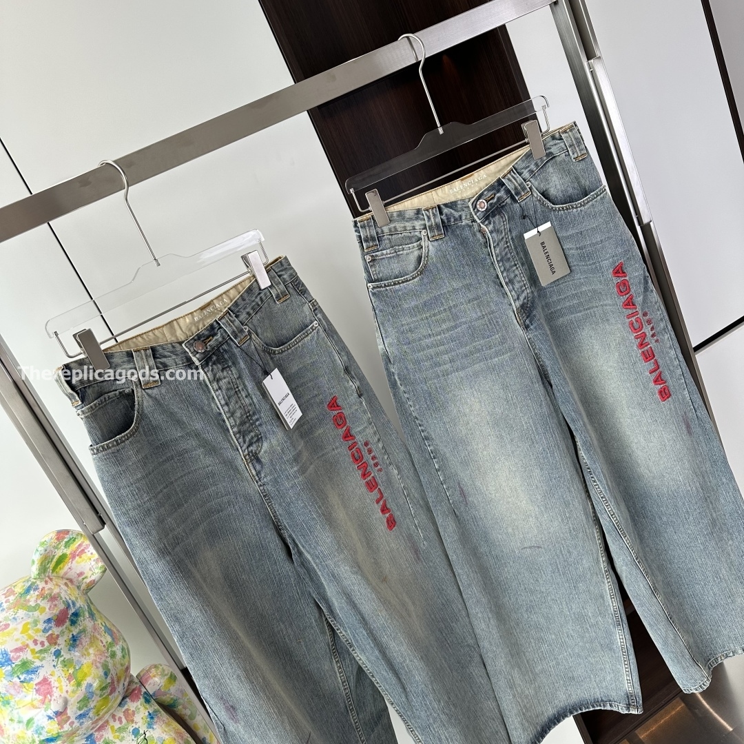 BAGGY PANTS IN STAINED IN LIGHT BLUE - TP598