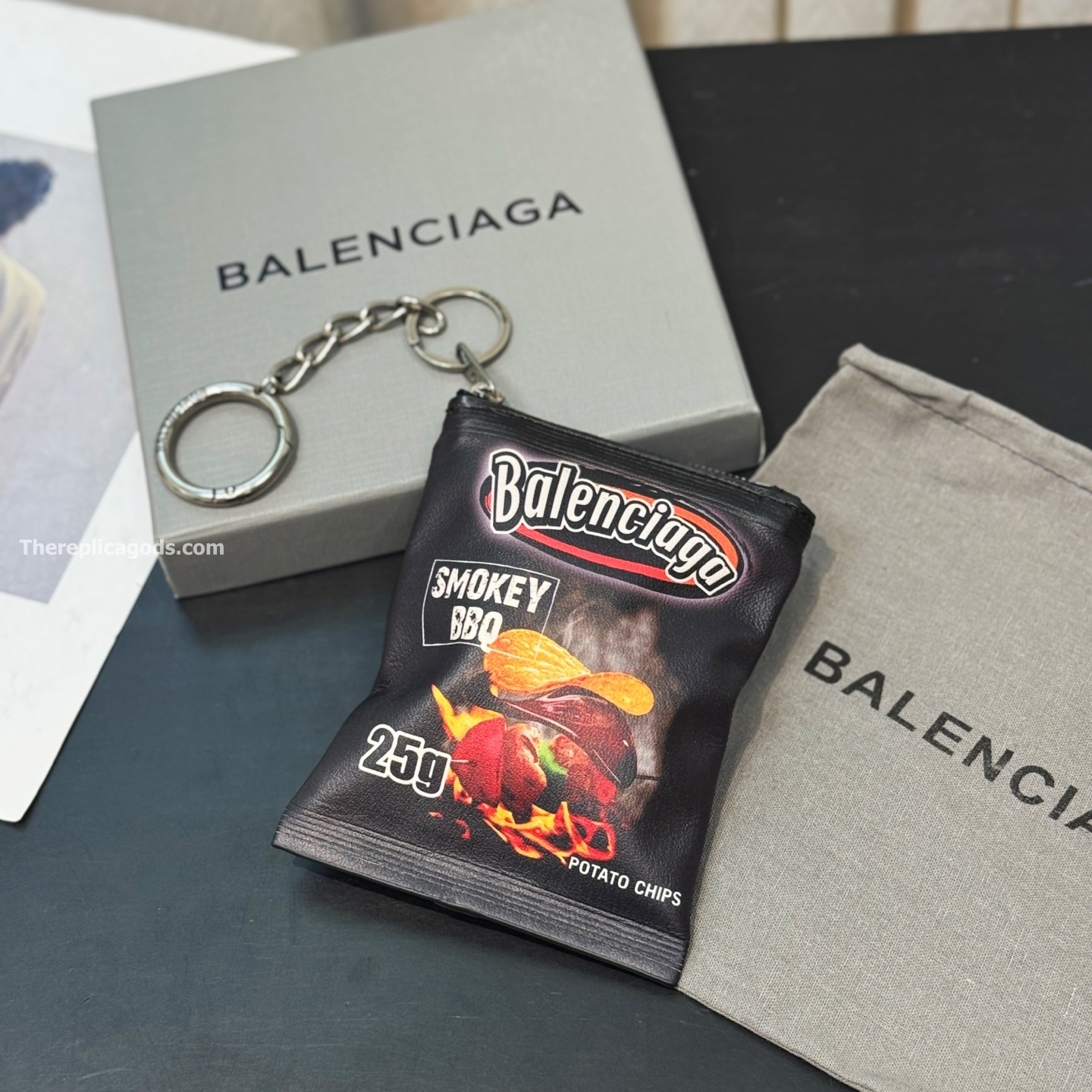CHARM/KEYCHAIN CHIPS IN BLACK