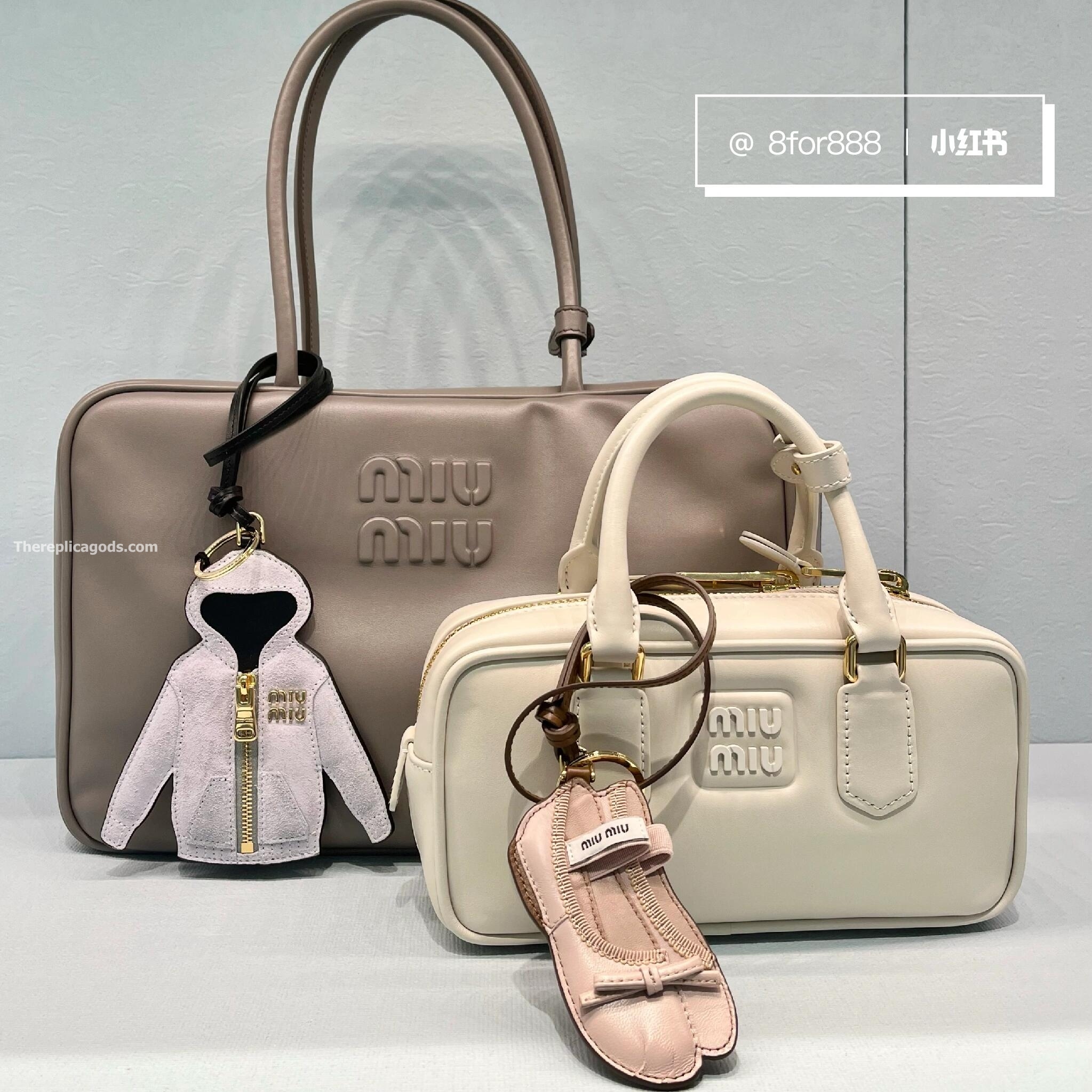 BALLET LEATHER KEYCHAIN TRICK