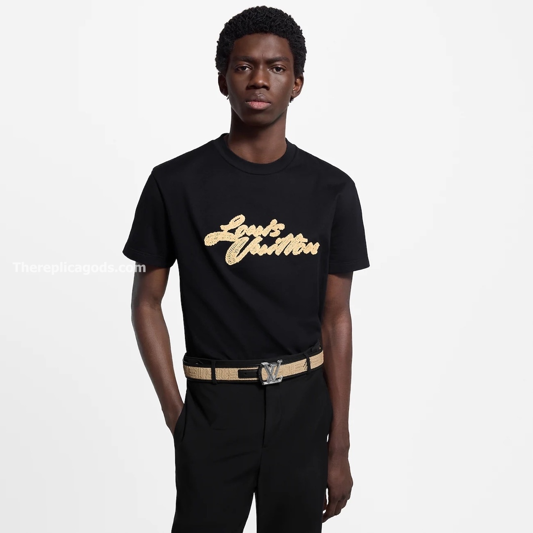 EMBROIDERED SIGNATURE T-SHIRT IN BLACK - TP662