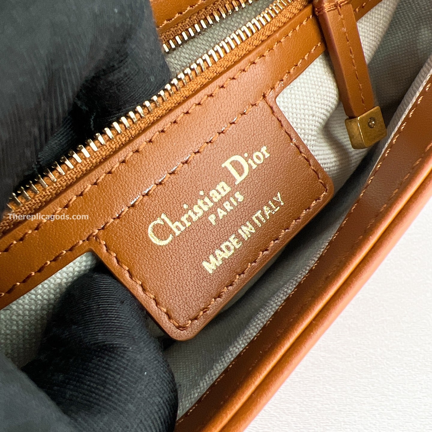 SMALL STREETCHIC BAG BROWN VINTAGE SMOOTH CALFSKIN