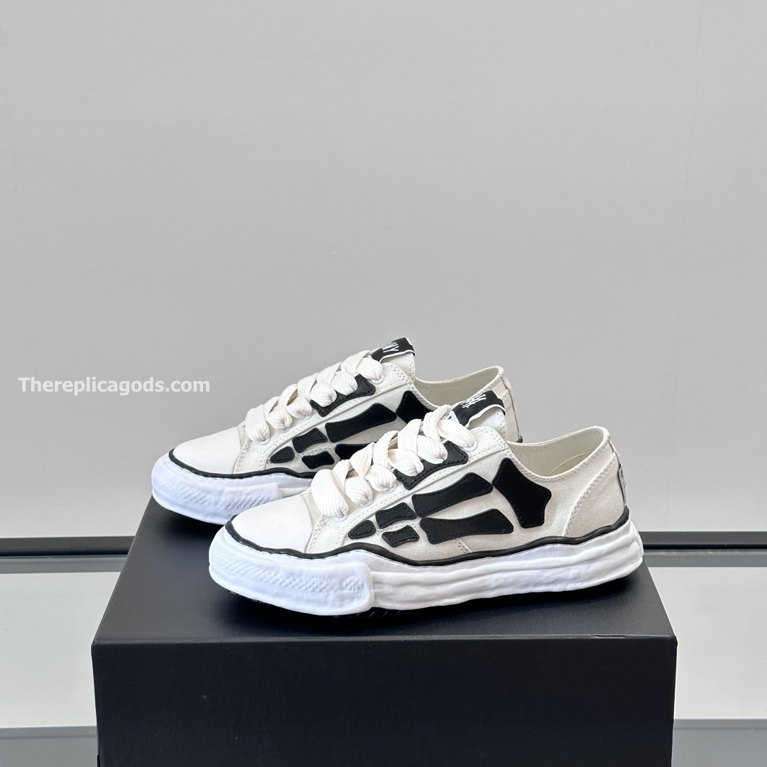 x MMY BONES SNEAKERS IN WHITE - RI84