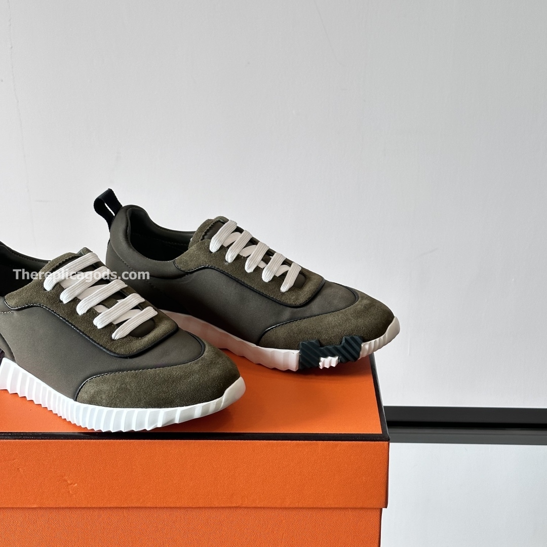 BOUNCING SNEAKERS IN GREEN TOUNDRA - H261